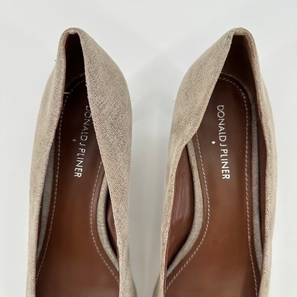 Donald J. Pliner Franc 60 Pointed Toe Kitten Heel Pump Metallic Tan Womens 9.5M - Picture 10 of 11